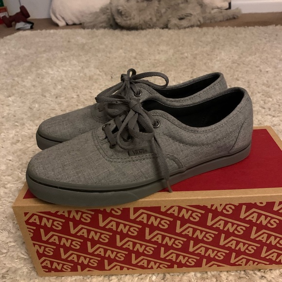 Vans - Picture 2 of 5